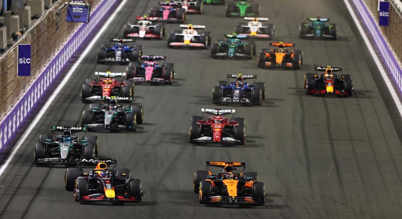 Az F1 kizárta, hogy visszatér a V10-esekhez, de jöhetnek módosítások a motorkoncepcióban