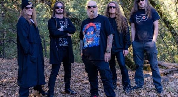 A Death Angel frontemberével készített Scorpions feldolgozást az Exodus