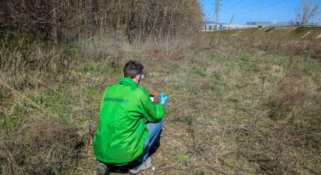 Nikkelszennyezést talált a Greenpeace a gödi Samsung-gyár környékén