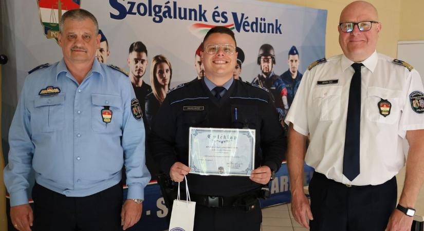 Hős lett az oroszlányi rendőr: pillanatokon múlott a 19 éves fiatal élete