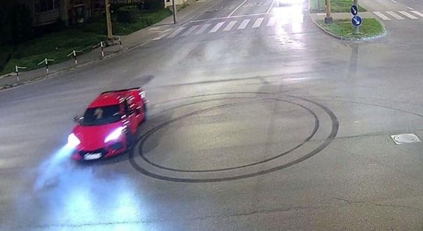 Driftelő szuperkocsit szúrt ki a polgármester, hatalmas a felháborodás
