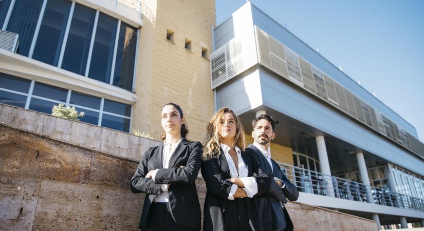 Ne csodálkozzon, ha ma nehezebb az ügyintézés