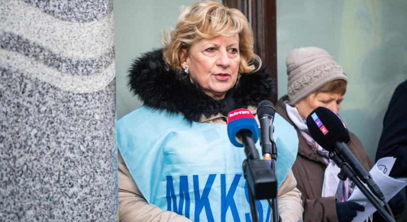 Felszólítást kapott a kormány – íme, a követelések