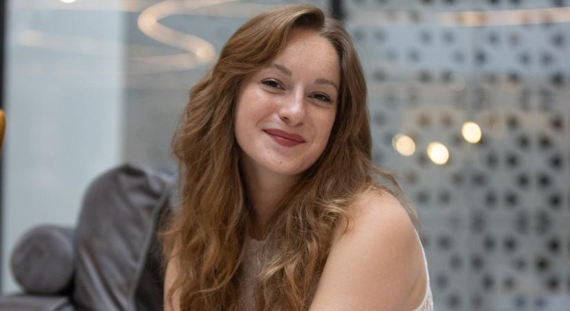 Férjhez ment az X-Faktor gyönyörű énekesnője, Kocsis Paulina - a lagzi előtt még egy óriási kalandba vágtak bele