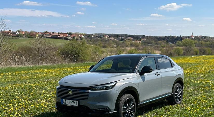 Finom műszer: 4,5 literrel eljár az új hibrid Honda HR-V
