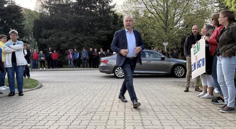Nem jelenthető ki egyértelműen, hogy Bábolnán soha többé nem földelnek el fertőzött állati tetemeket!