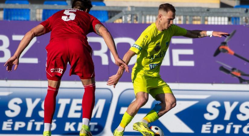 Brutális belépőért 4 meccses eltiltás a fuballistának  videó