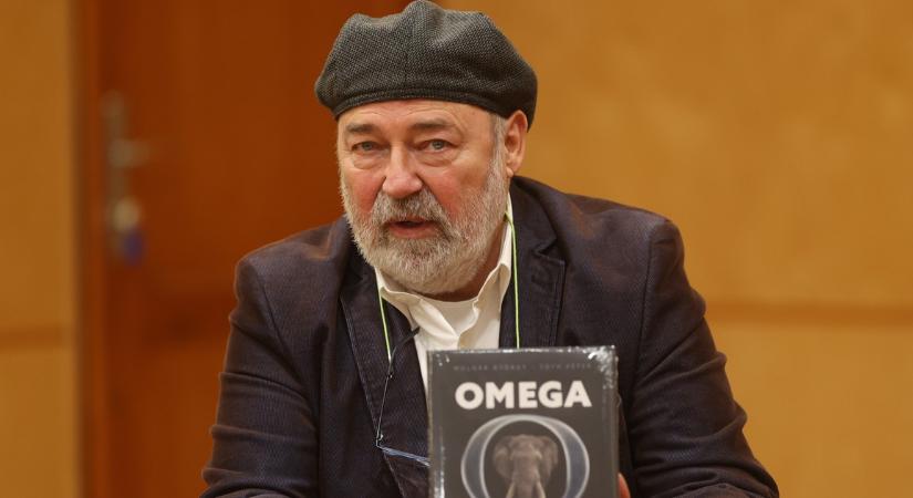 „Van bennem is félsz...” - nyitott szívműtét vár az Omega legendájára