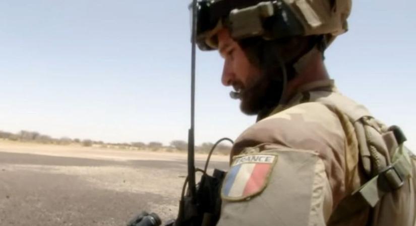 Mire készül a francia idegenlégió? Szovjet díszletvároson gyakorlatoznak!
