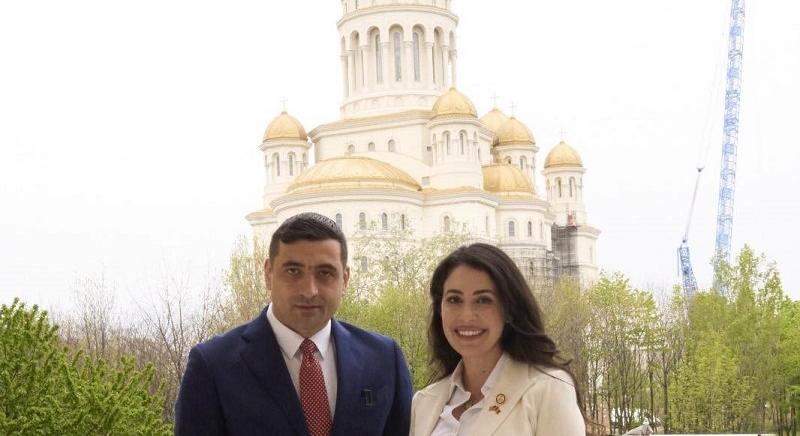 Amerikában lobbizna Romániát rágalmazva Simion – közpénzből fizetik