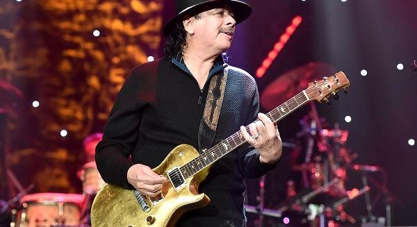 Kórházba kellett szállítani Carlos Santana-t