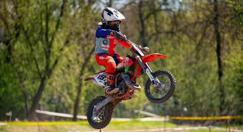Tamásiban ezúttal a motorok bőgtek fel