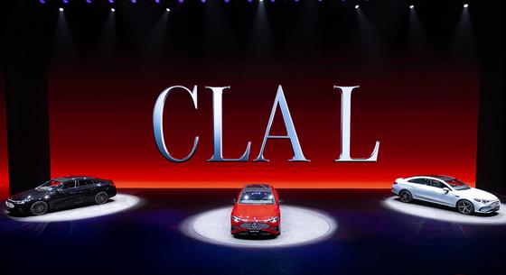 A hatalmas hatótávú nyújtott Mercedes CLA hosszabb lett a C-osztálynál