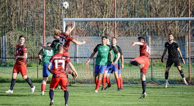 Bélkő SE-Bélapátfalva: derbi következik, az apci kapus szerint három góllal