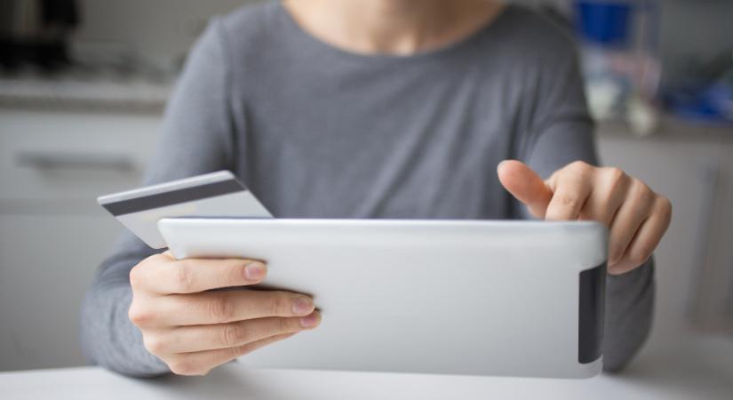 Nő az online bankkártyás fizetés népszerűsége Bosznia-Hercegovinában