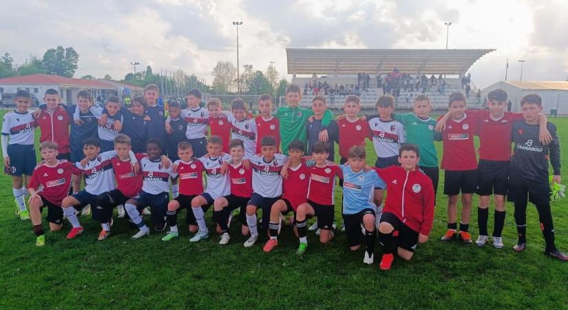 Ismét külföldön járt, a Bologna FC-vel is megmérkőzött az Olasz Focisuli csapata!