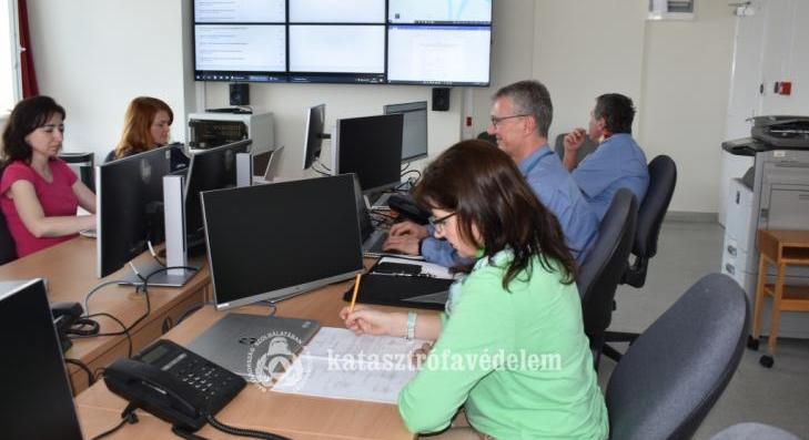 Gyakorlat: másfél nap alatt 120 mm csapadék zúdul le 