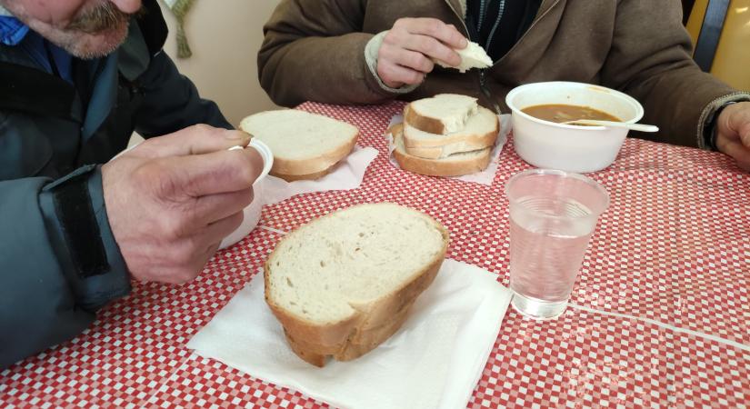 Május 1-jén indul a népkonyha és a szociális ételosztás Vásárhelyen