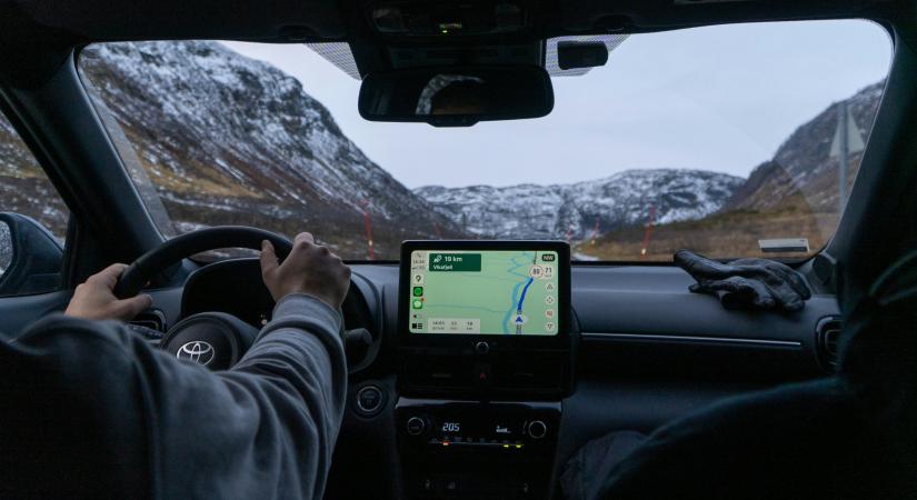 Így legyen az alapértelmezett navigációs appod a Google Maps az iPhone-on, iPaden és CarPlay-en