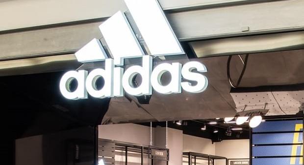 Az adidas 12,7 százalékkal növelte negyedéves bevételét