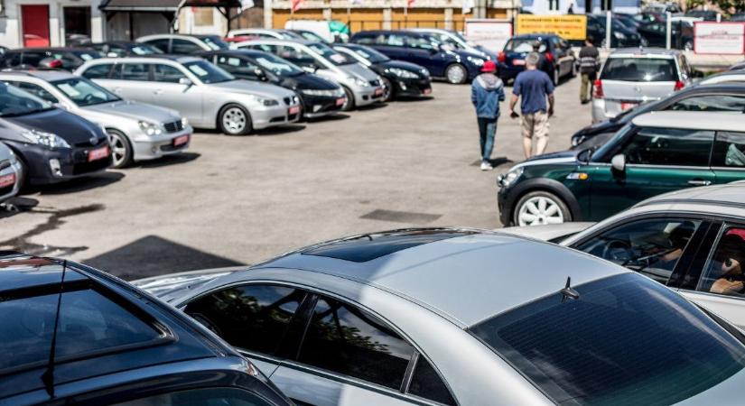 Megindult a roham, ezért pörög most a használtautó-piac