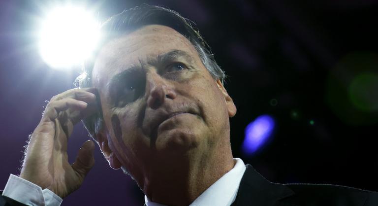 Romlott Jair Bolsonaro egészségi állapota, repülővel vitték kórházba