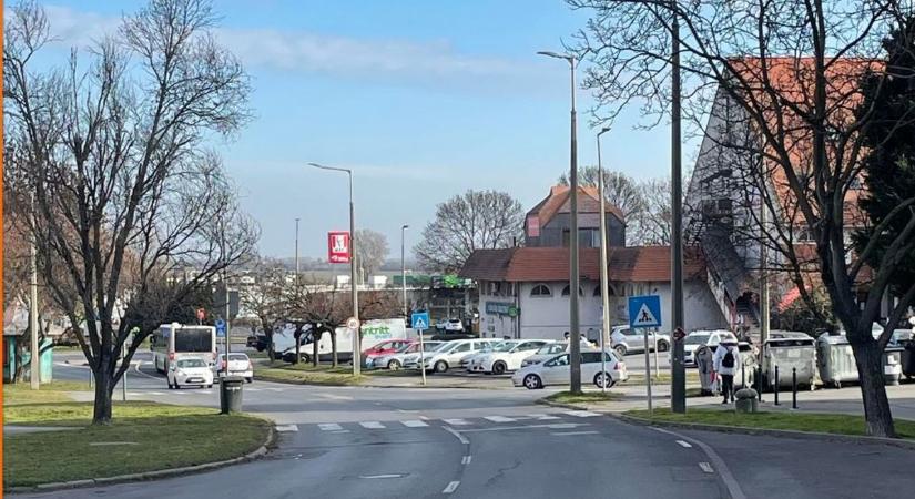 Már telepítik az okoszebrát a megyeszékhely forgalmas pontján, erre kell számítani