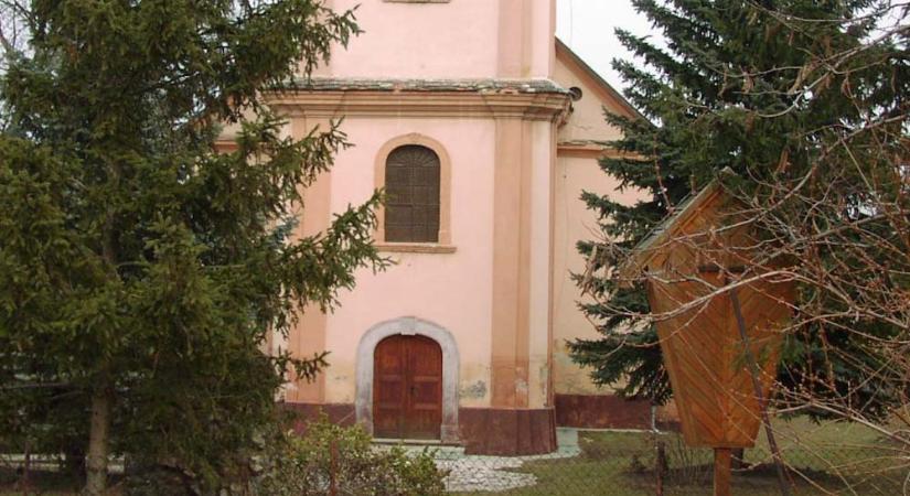15 millió forintot adna a kormány minden református gyülekezetnek templomfelújításra, a munkálatokkal azonban a választásokig el kell készülniük