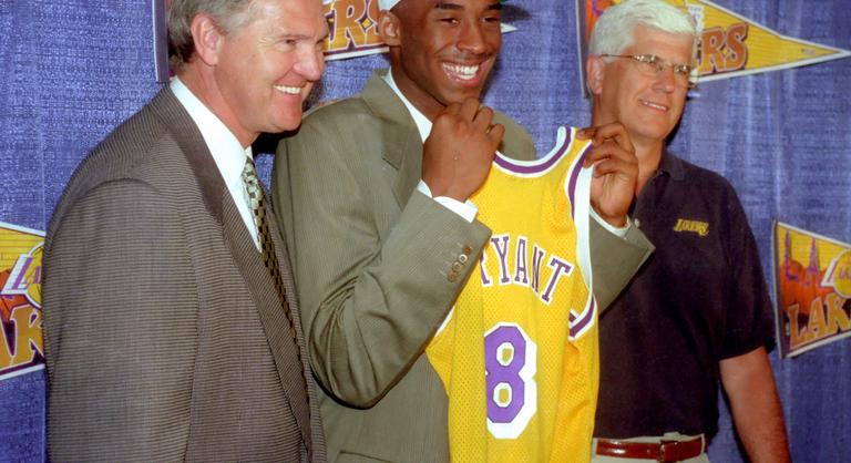 Eszelős összegért kelt el Kobe Bryant első Lakers-meze