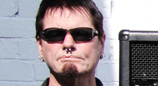Hónapokig nem tudta mozgatni karjait az Onslaught gitárosa