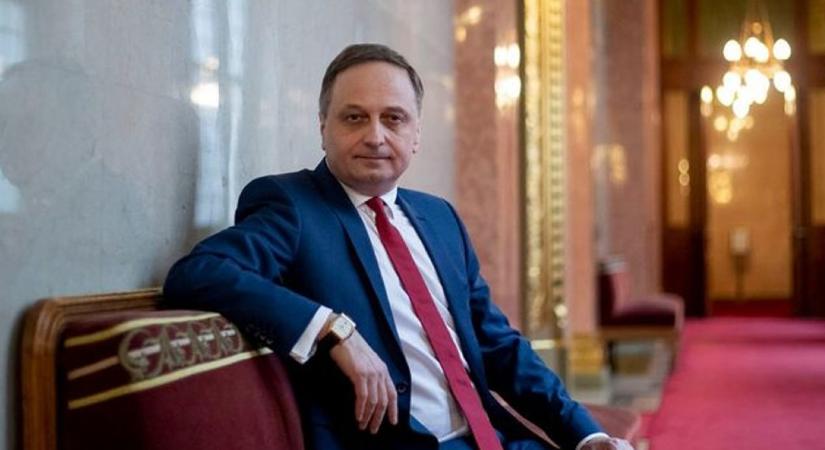 A jegybank feletti ellenőrzés szigorítását szorgalmazza a Jobbik