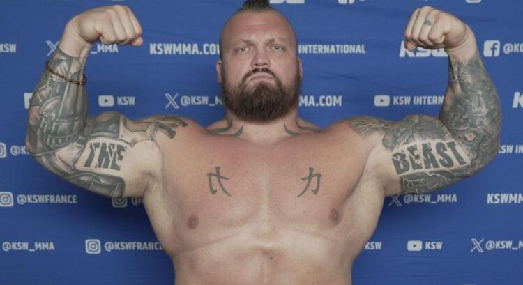 Eddie Hall 151 kilóval mért be, szombaton bunyózik Pudzianowskival