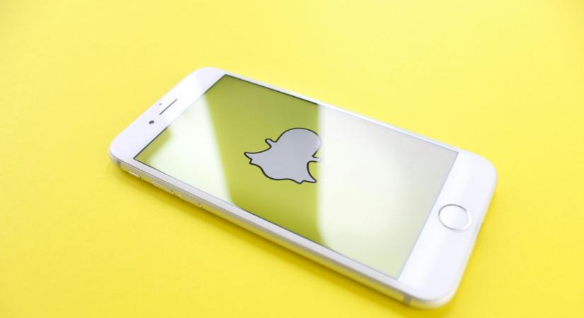 Nem örülnek a szülők, aggodalmat kelt a Snapchat új MI-chatbotja