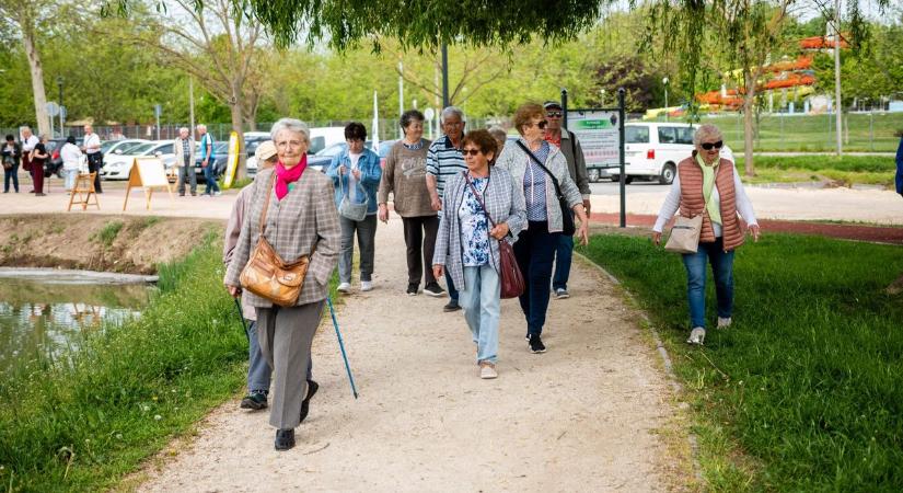 Gyaloglással emlékeztek Monspart Saroltára