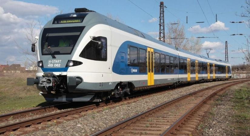 Ajjajj! Megint jelentős késés várható, mentesítő járatot is indítanak!