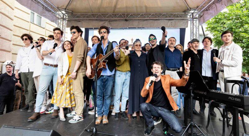 Vígmajális, ünnepi koncert és filmvetítés vár a Vígszínház 129. születésnapján