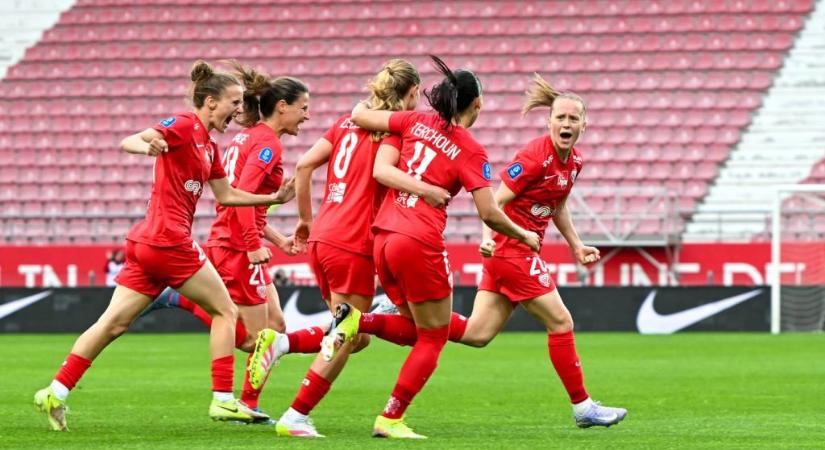 Orvosnak adta ki magát, hogy megszerezze két női futballista bugyiját