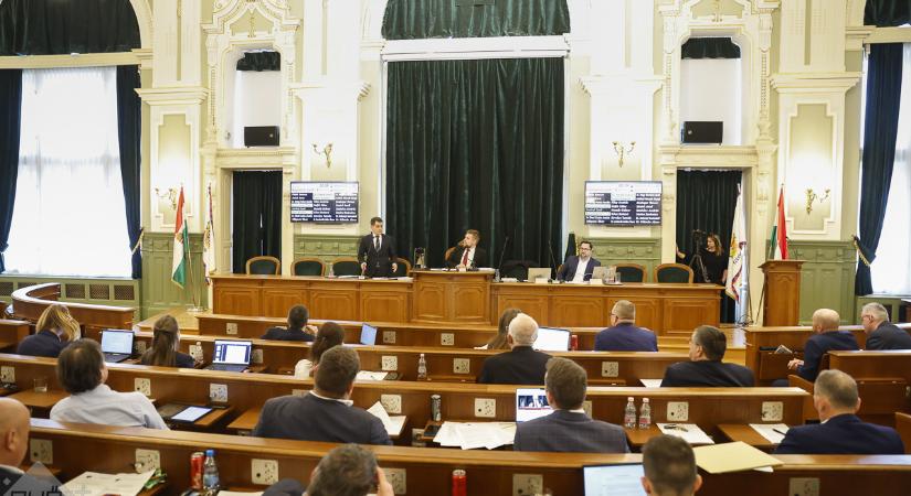 Iskolai- és sporttámogatásokról, gazdasági programról szavaztak a képviselők