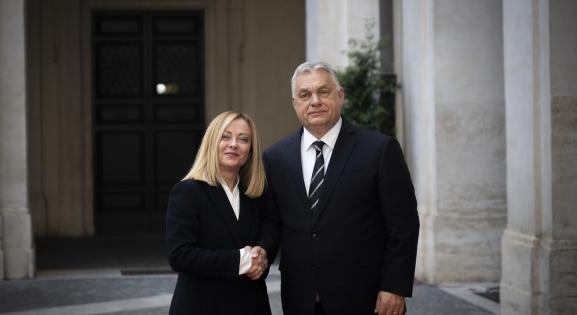 Négyszemközt tárgyalt Orbán Viktor Giorgia Melonival