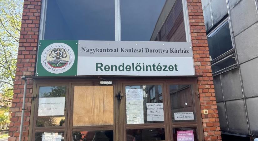 Újra nyitva a kanizsai kórház „SZTK” bejárata