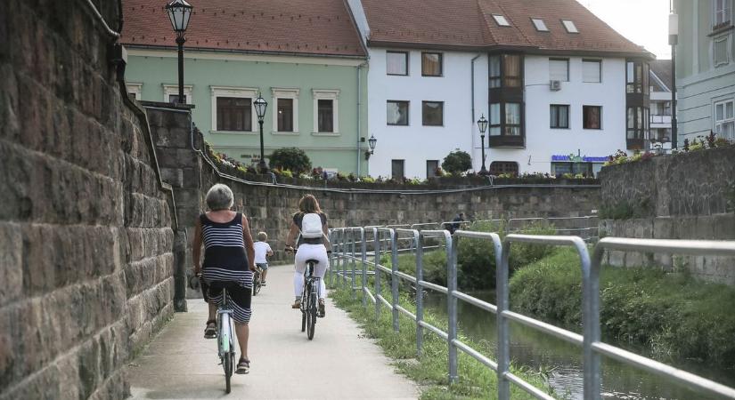 „Robognak, mint az eszementek” – durva, ahogy elesett, most betelt a pohár az egri bringásnál