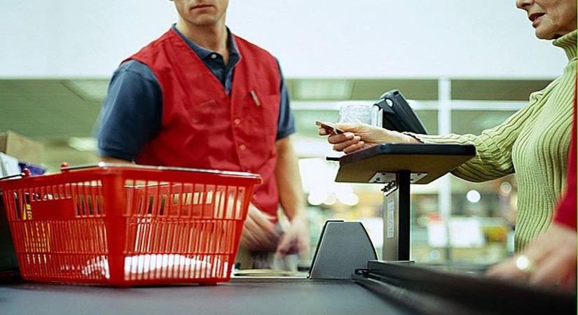 Felháborodott a pénztáros, pedig ő hibázott – Hol marad a bocsánatkérés?