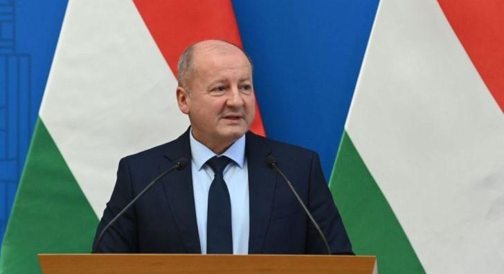 Simicskó István: elképesztően aljas, alattomos provokáció a gyűlöletkeltés által vezérelt baloldali plakátkampány
