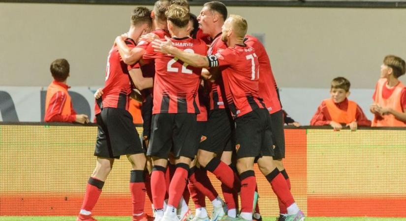 Sporttörténelem: élvonalba jutott a Csíkszereda, Szijjártó Péter is gratulált