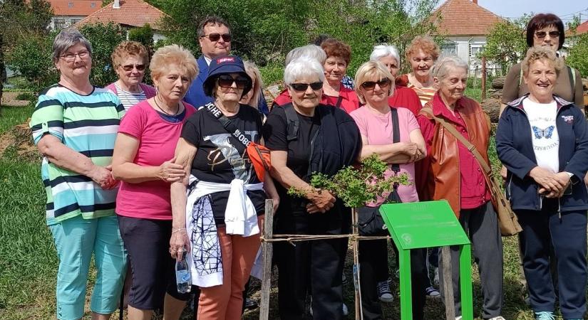 A zalai községben is fejet hajtottak az ezen a napon meghalt neves honfitársunk előtt