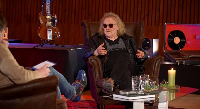 VIDEÓ: Húrokon írt történelem - Charlie a zenészélet kihívásairól is mesél