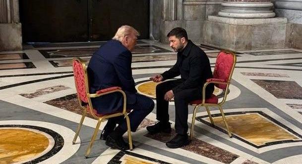 A pápa temetése előtt tárgyalt Zelenszkij és Trump Rómában