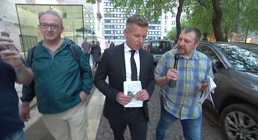 Akár bennfentes kereskedelem miatt is kérhetik majd Magyar Péter mentelmi jogának felfüggesztését  videó