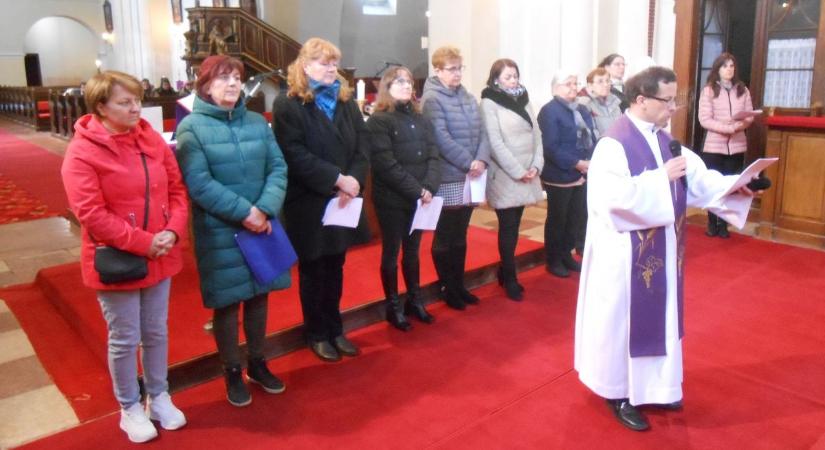 Cirenei Simonok és Veronikák jelenléte gazdagítja a szociális ellátórendszert