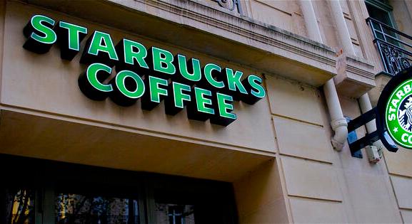 A Starbucks egy egész kávézót kinyomtatott